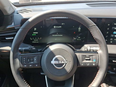 Certified 2025 Nissan Kicks SR AWD/4WD image 18