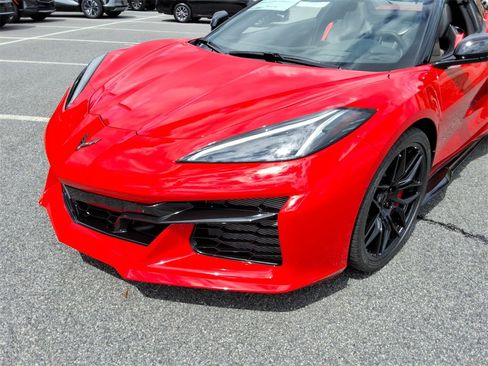 New 2025 Chevrolet Corvette Z06 image 9