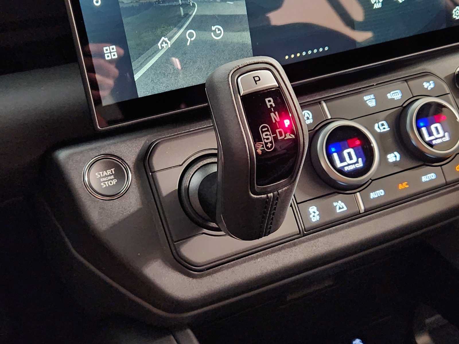 New 2026 Land Rover Defender 110 S AWD/4WD image 19