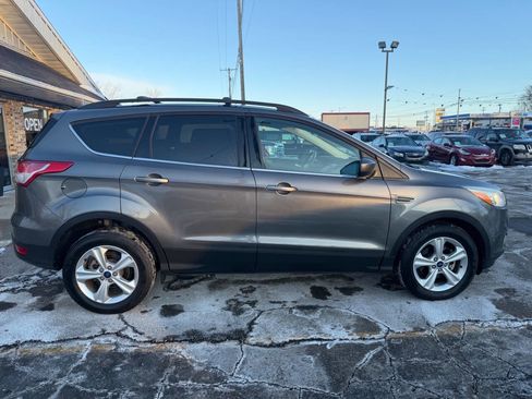Used 2013 Ford Escape SE image 2