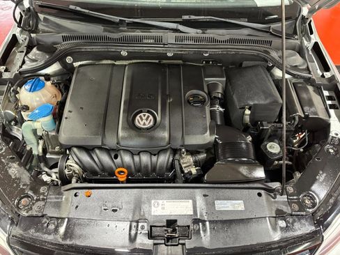 Used 2012 Volkswagen Jetta SEL image 32