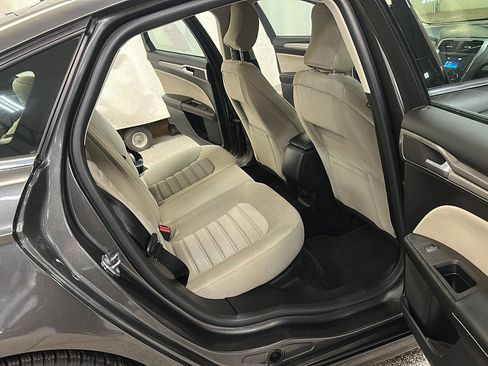 Used 2017 Ford Fusion S image 27