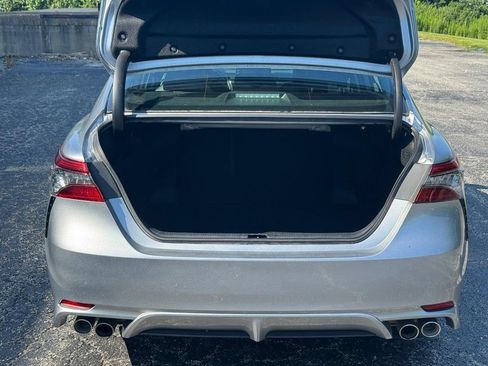 Used 2024 Toyota Camry XSE FWD image 6