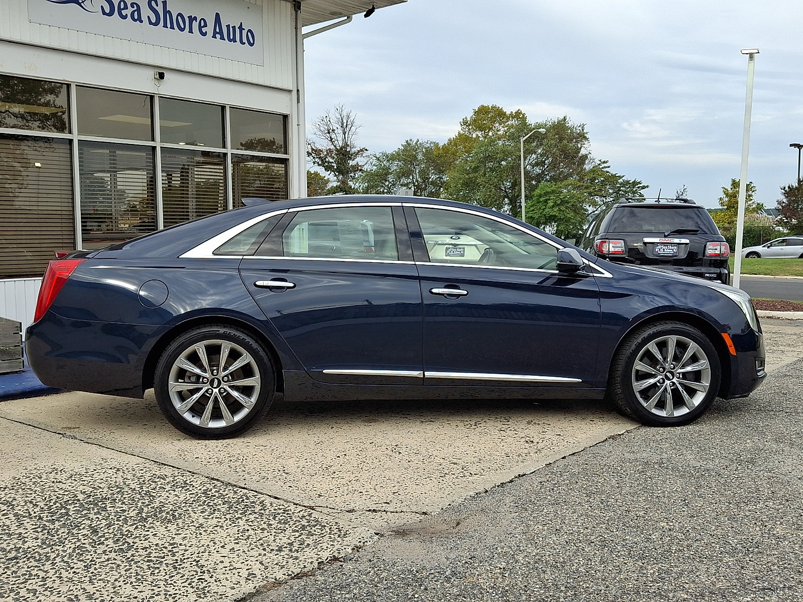 Used 2016 Cadillac XTS FWD image 7