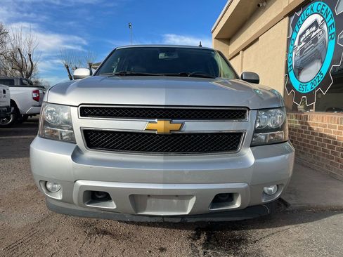Used 2014 Chevrolet Suburban LT image 14