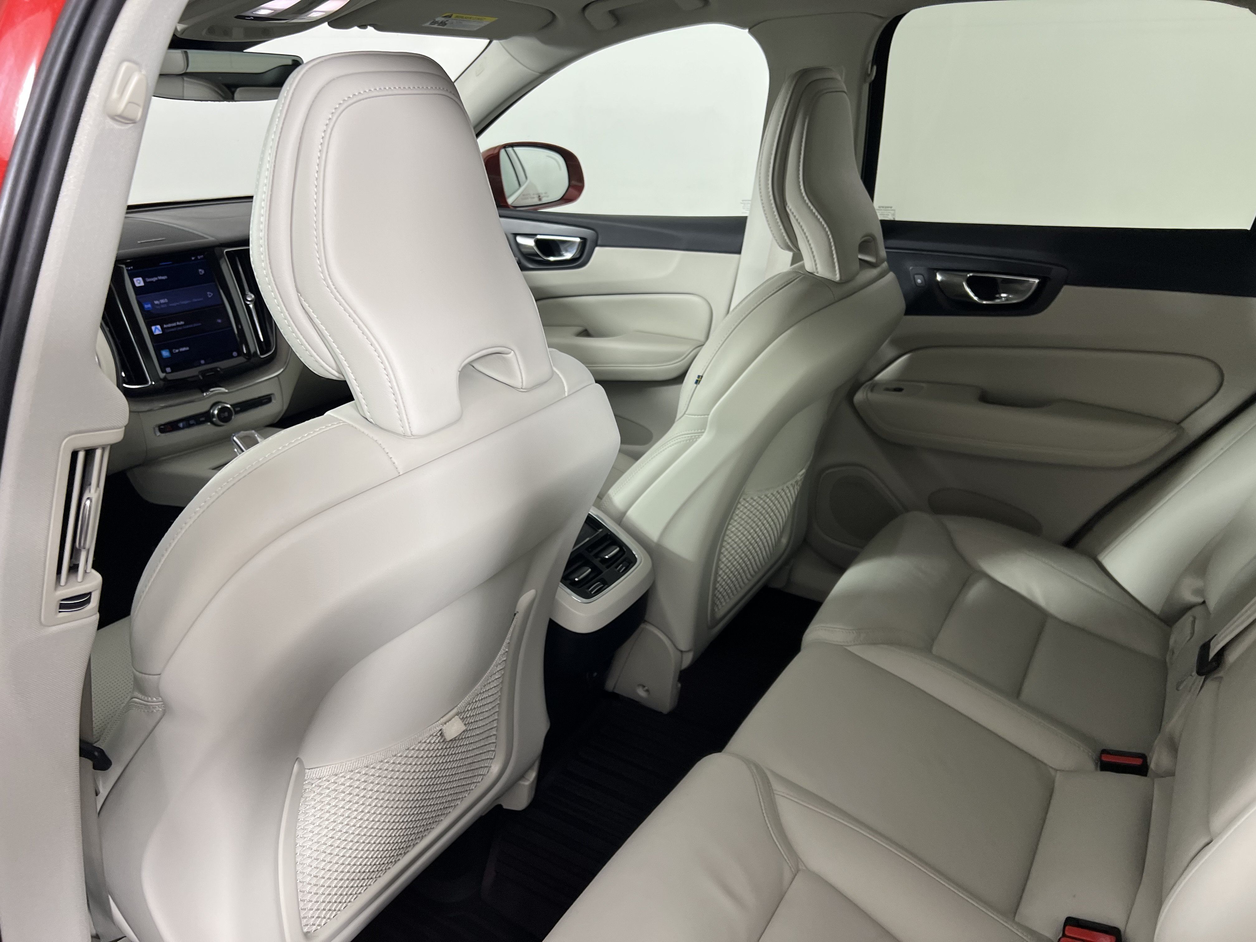 Used 2022 Volvo XC60 B5 Inscription w/ Advanced Package AWD/4WD image 21