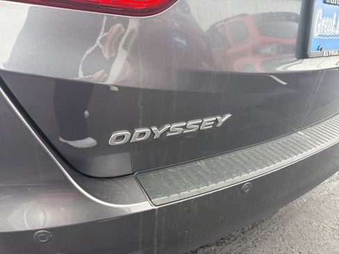 Used 2023 Honda Odyssey Elite image 11