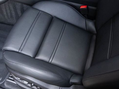 New 2026 Porsche Cayenne Turbo image 81