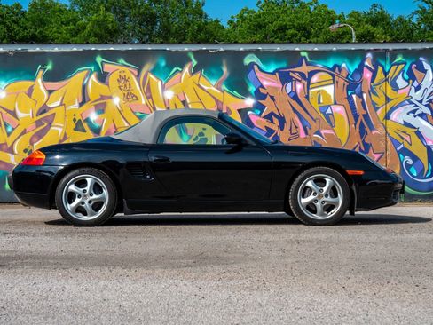 Used 2000 Porsche Boxster RWD image 9