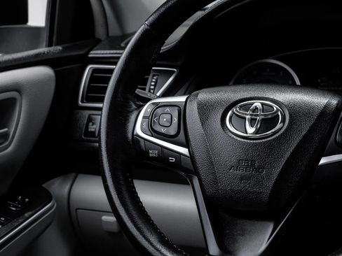 Used 2016 Toyota Camry XLE w/ Moonroof Package FWD image 20