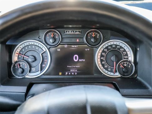 Used 2016 RAM 1500 Laramie w/ Convenience Group image 43