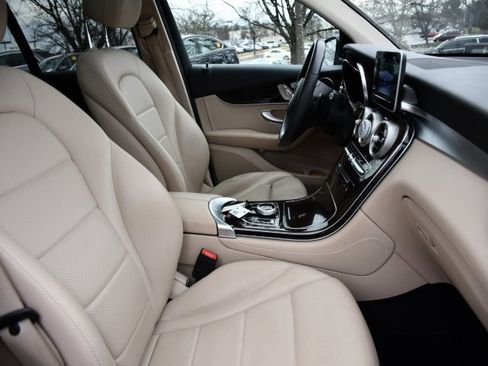 Used 2019 Mercedes-Benz GLC 300 GLC 300 image 26