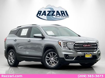 Used 2024 GMC Terrain SLT