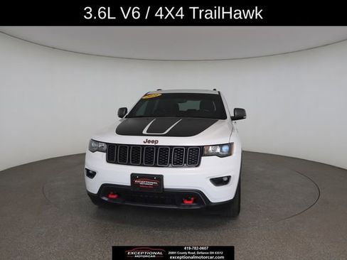 Used 2021 Jeep Grand Cherokee Trailhawk w/ Trailhawk Luxury Group AWD/4WD image 32