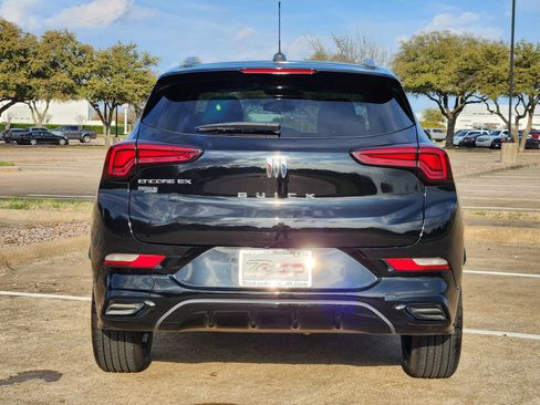 Used 2025 Buick Encore GX Sport Touring w/ Experience Buick Package image 5