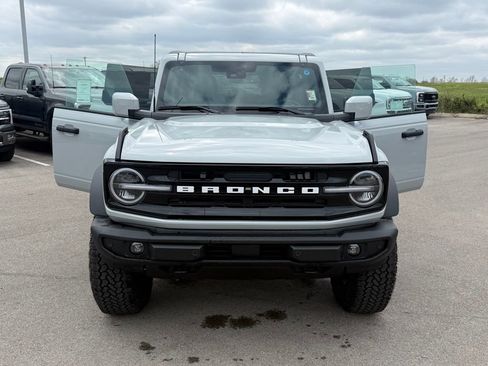 New 2026 Ford Bronco Outer Banks image 20