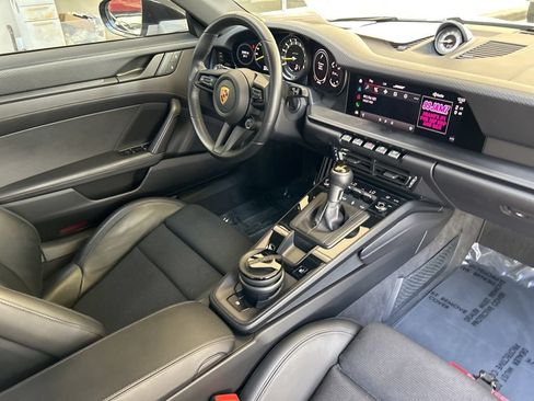 Used 2022 Porsche 911 GT3 RWD image 25
