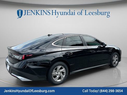 New 2026 Hyundai Sonata SE FWD image 5