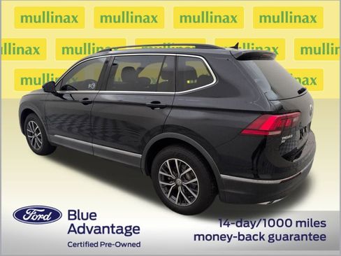 Used 2020 Volkswagen Tiguan SE w/ Panoramic Sunroof Package image 12
