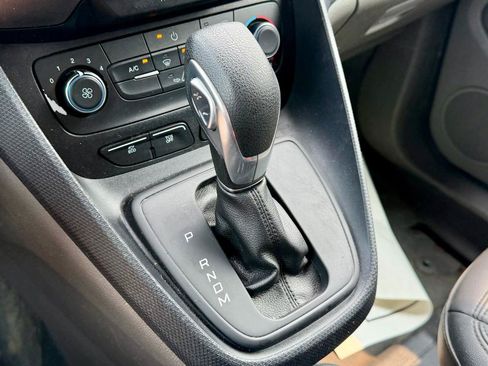 Used 2022 Ford Transit Connect XL FWD image 20