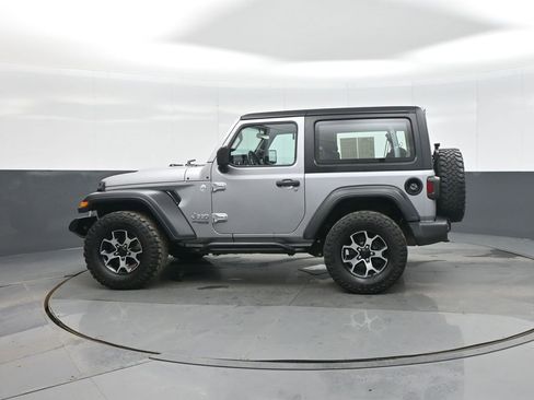 Used 2020 Jeep Wrangler Sport image 4