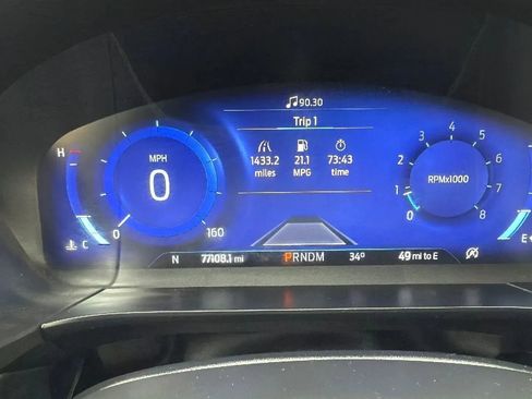 Used 2020 Ford Escape Titanium image 16