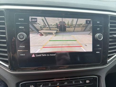 Used 2023 Volkswagen Atlas SEL Premium image 8