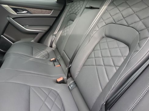 Used 2023 Jaguar F-PACE S image 18