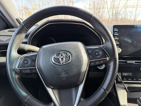 Used 2019 Toyota Avalon XSE w/ All Weather Liner Package image 12