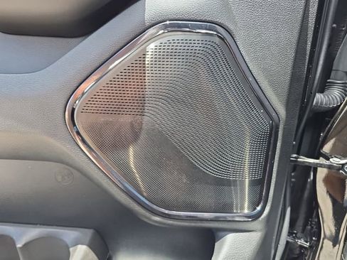 Used 2025 RAM 1500 Limited AWD/4WD image 15