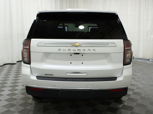 Used 2024 Chevrolet Suburban High Country w/ Advanced Technology Package AWD/4WD image 42