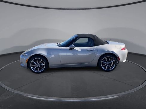 Used 2023 MAZDA MX-5 Miata Grand Touring RWD image 5