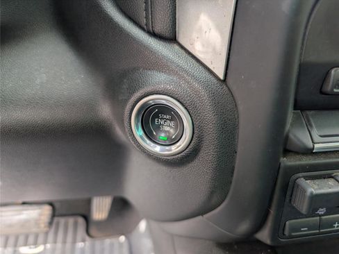 Used 2020 Chevrolet Silverado 2500 LTZ w/ LTZ Convenience Package AWD/4WD image 21