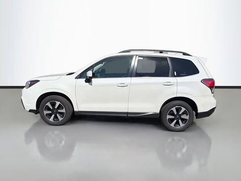 Used 2017 Subaru Forester 2.5i Limited image 6