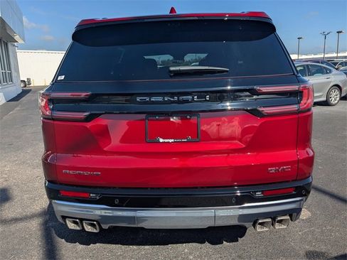 New 2026 GMC Acadia Denali w/ Super Cruise Package image 5