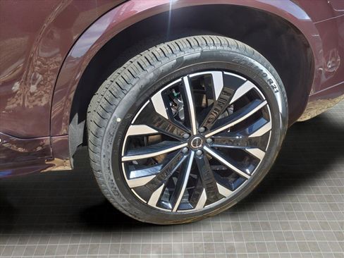 Used 2025 Volvo XC90 T8 Plus w/ Protection Package Premier image 23