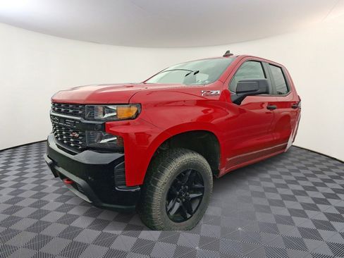 Used 2019 Chevrolet Silverado 1500 Custom Trail Boss w/ Custom Convenience Package image 3