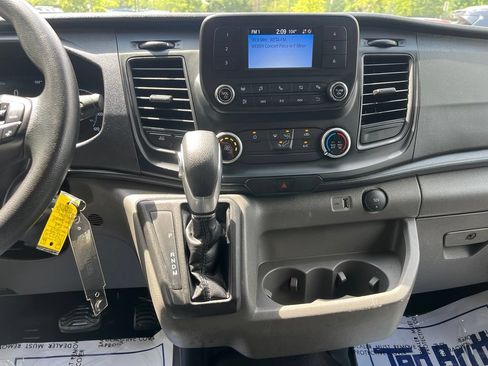 Used 2024 Ford Transit 250 148 Medium Roof RWD image 21