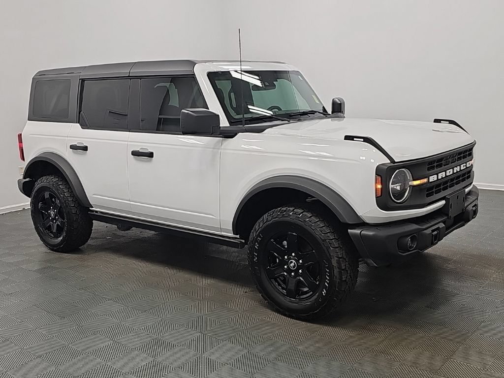 Used 2024 Ford Bronco Black Diamond AWD/4WD image 3