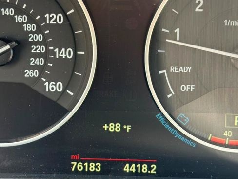 Used 2015 BMW 320i xDrive Sedan AWD/4WD image 34