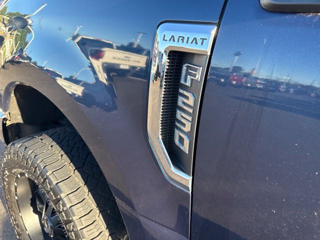 Used 2019 Ford F250 Lariat w/ Lariat Value Package AWD/4WD image 11