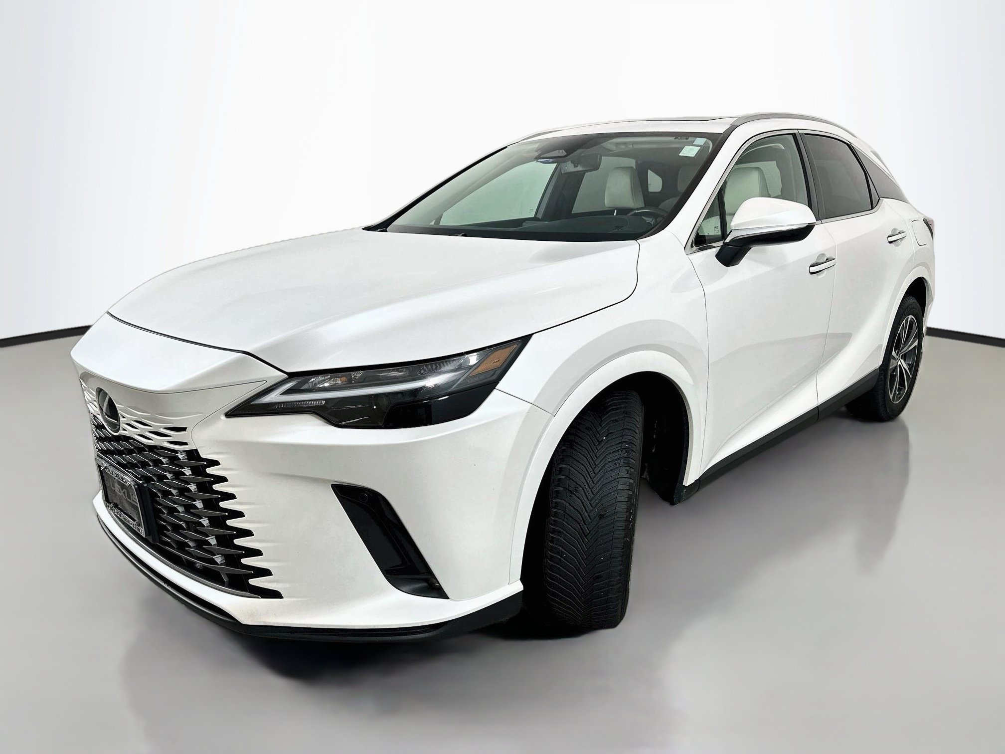 Used 2023 Lexus RX 350 Premium w/ Cold Area Package AWD/4WD image 3
