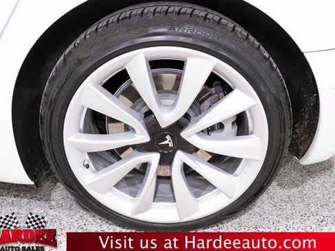 Used 2018 Tesla Model 3 Long Range image 11