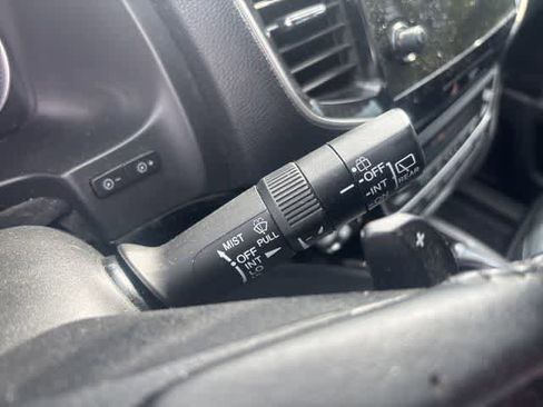 Used 2019 Honda Pilot Touring image 14