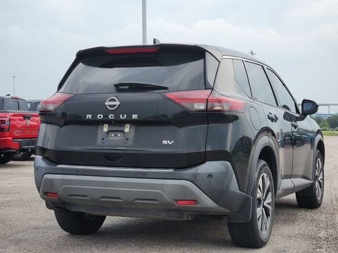 Used 2022 Nissan Rogue SV FWD image 4