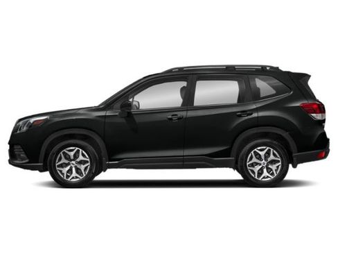 Used 2023 Subaru Forester Premium AWD/4WD image 3