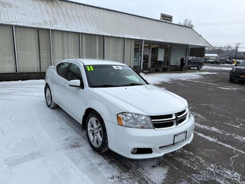 Used 2011 Dodge Avenger Heat image 5