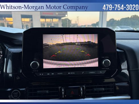 Used 2022 Nissan Pathfinder SV image 25