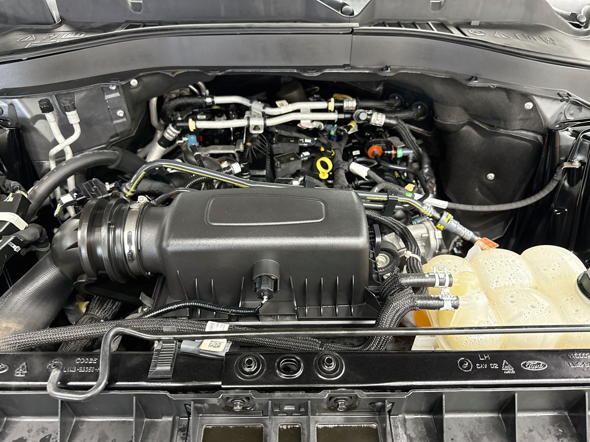 Used 2021 Ford Explorer XLT RWD image 35