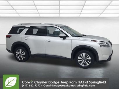 Used 2025 Nissan Pathfinder SL